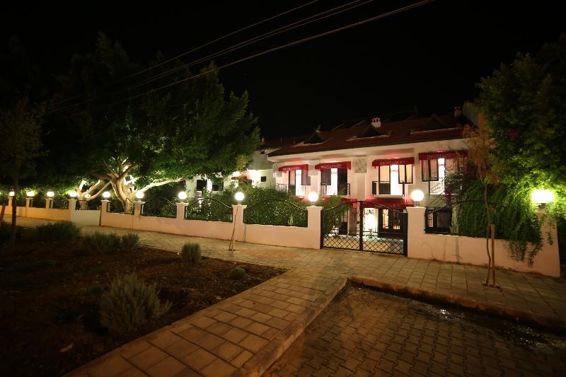 Akkent Garden Hotel Fethiye Exterior photo